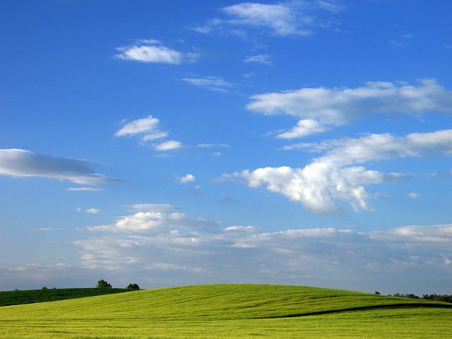 CRW_5260.jpg - Clouds Near Yafforth Hill 1