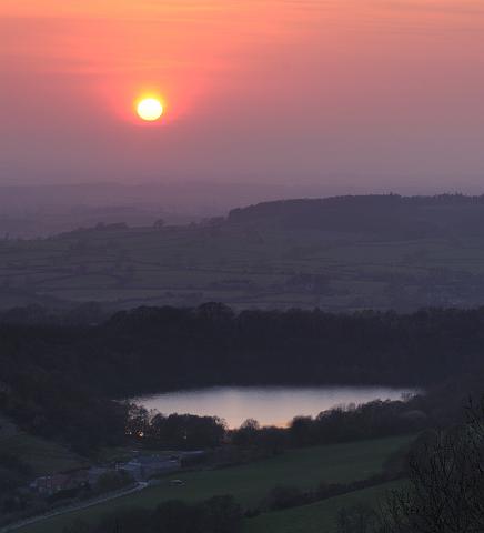 DSC_1842.jpg - Sun Set Over Lake Gormire