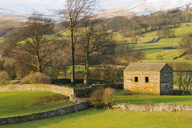 DSC_3456.jpg - Stone Barn Outside Hawes-Winter