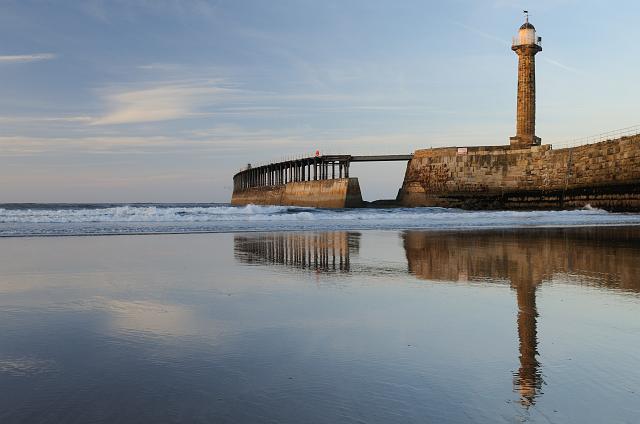 DSC_0264.jpg - Whitby Lighthouse